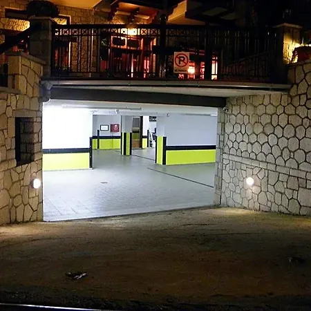 Mpakou 2* Eláti