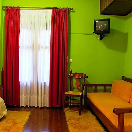 Mpakou Hotel