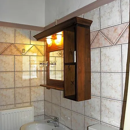 Hotel Mpakou 2*