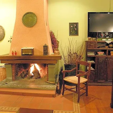 Hotel Mpakou 2*